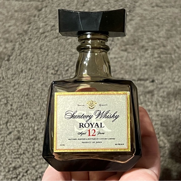 *EMPTY BOTTLE* Suntory Whisky Whiskey Royal Aged 12 Years Small 50ml Imported - Picture 1 of 9